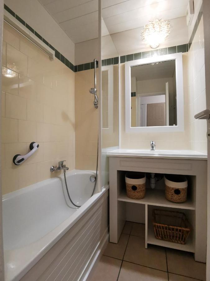 Apartment Au Coeur Du Golf, Proche Du Et Velodyssee Biscarrosse