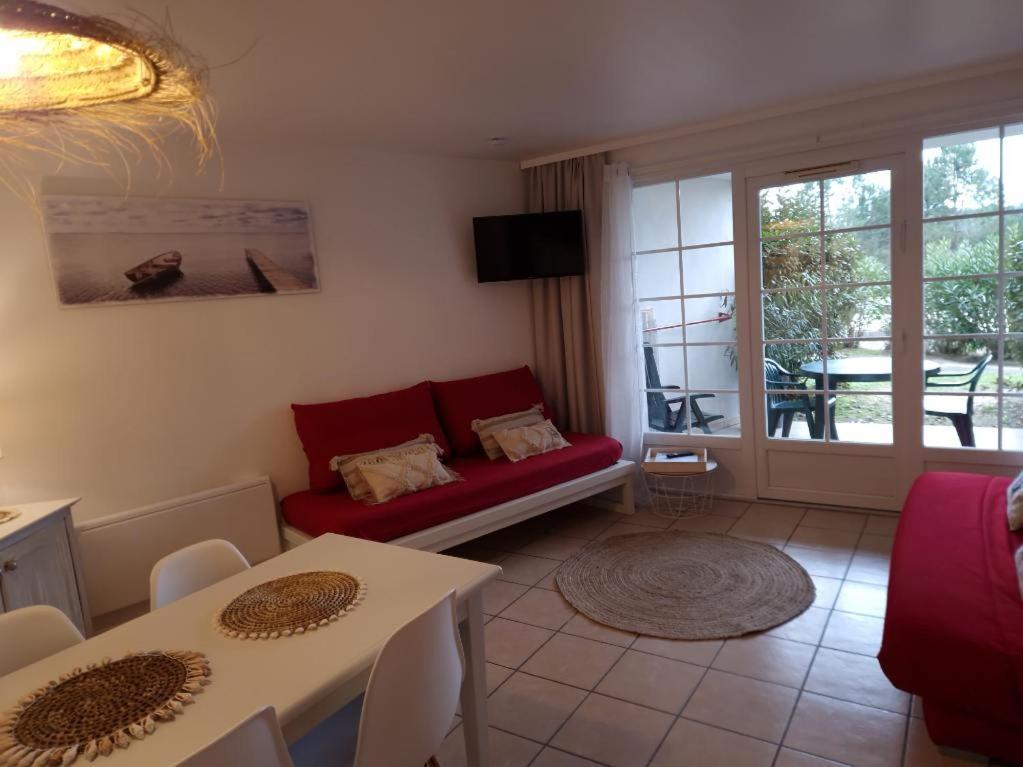 Au Coeur Du Golf, Proche Du Et Velodyssee Apartment *