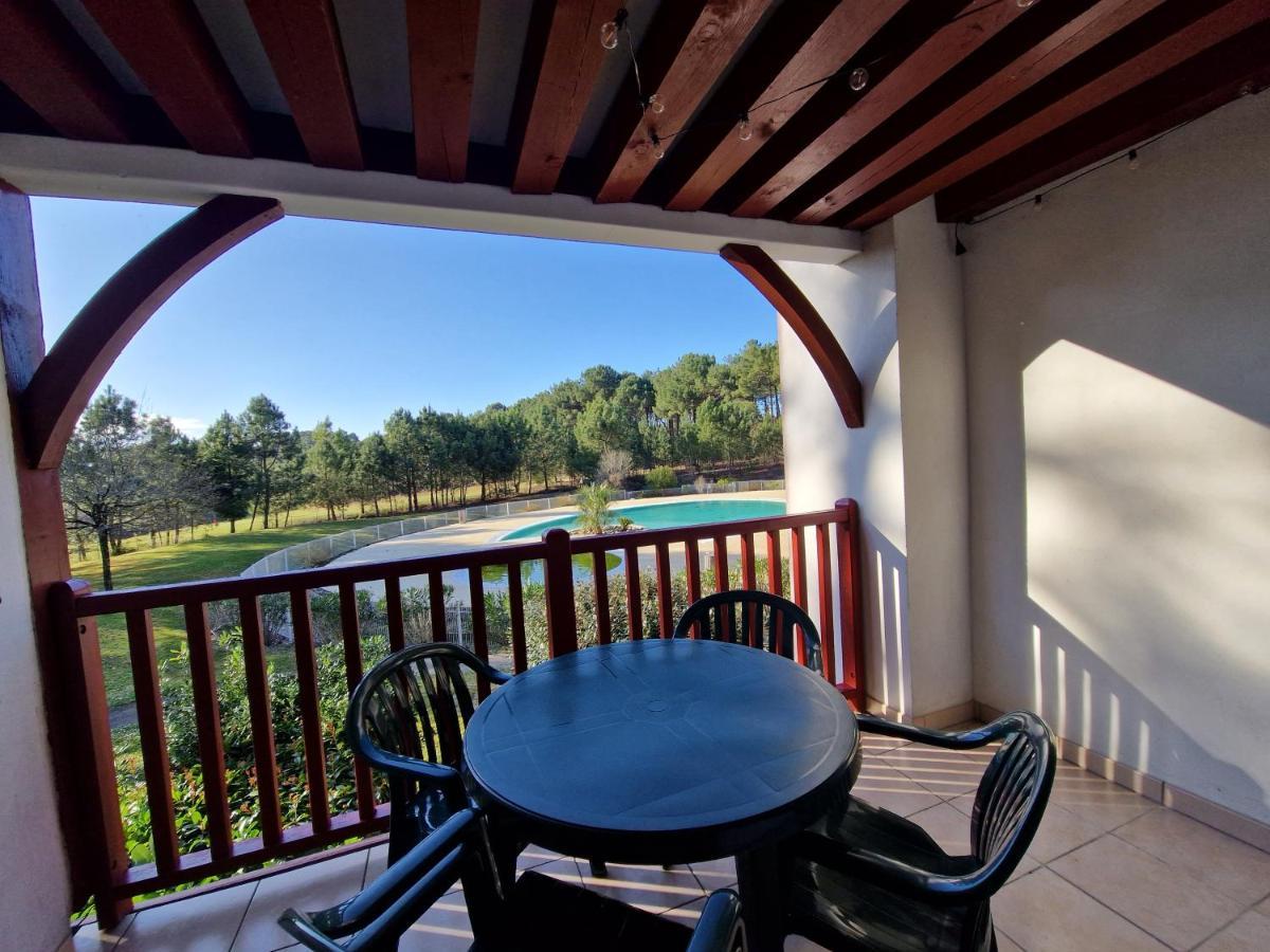 Apartment Au Coeur Du Golf, Proche Du Et Velodyssee *