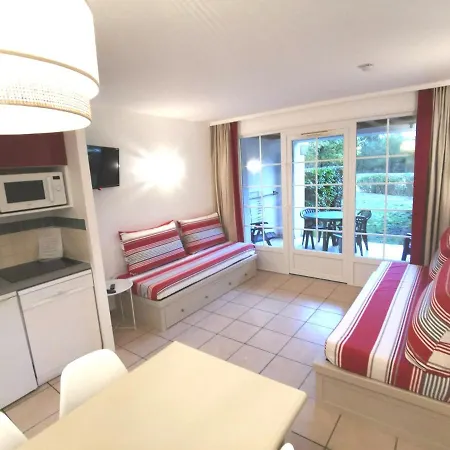 Appartements Au Coeur Du Golf, Proche Du Lac Et Velodyssee Biscarrosse Exterior photo