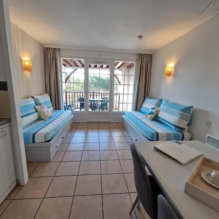 Appartements Au Coeur Du Golf, Proche Du Lac Et Velodyssee Biscarrosse Exterior photo
