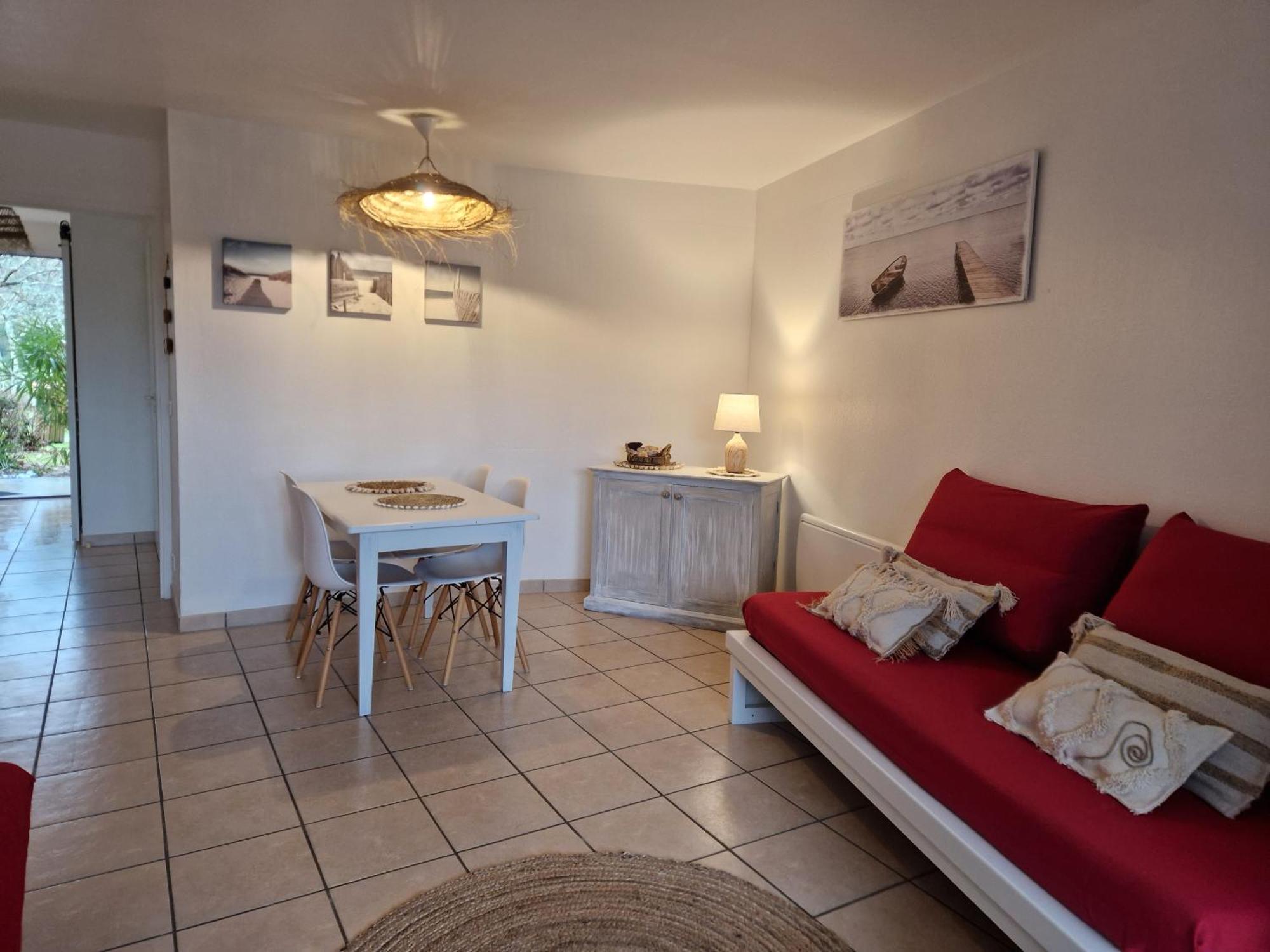 Apartment Au Coeur Du Golf, Proche Du Et Velodyssee *